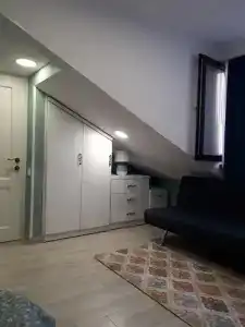 Nicolas - 25