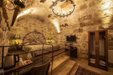 Sunak Cave Boutique - 126