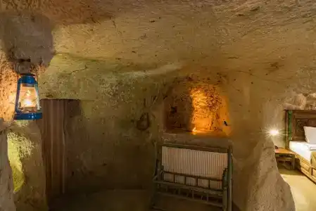 Atilla's Cave - 383
