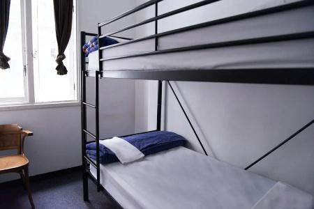 Maze Backpackers - - 12
