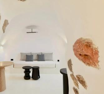 Luna Santorini Suites - 38