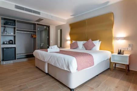 Seaview - Adults Only 16 Plus - 55