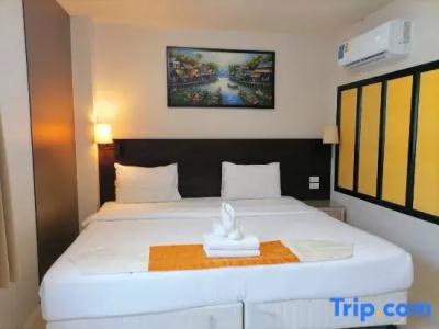 @ White Patong - 45