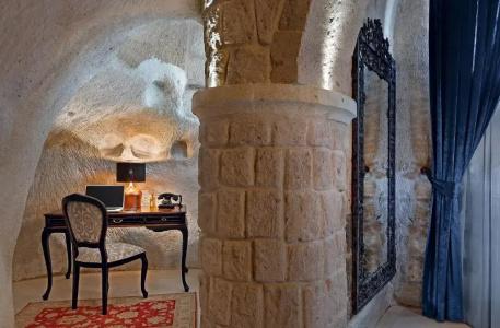 Seraphim Cave - 42