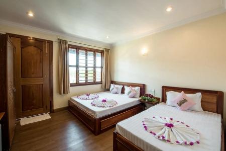 Seng Hout - 4