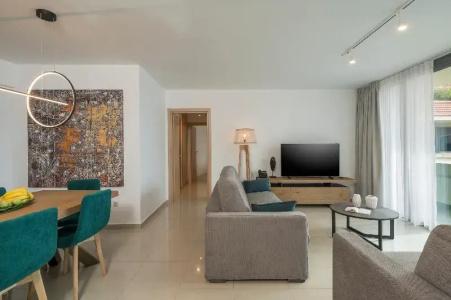 Trianon Luxury  & Suites - 221
