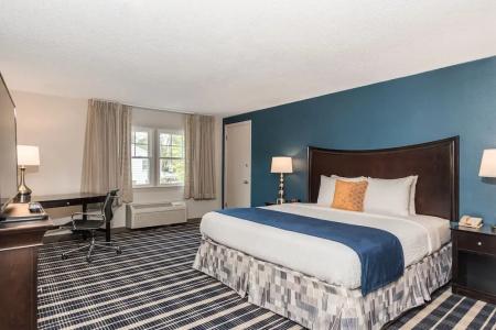 Rockport Inn and Suites - 35