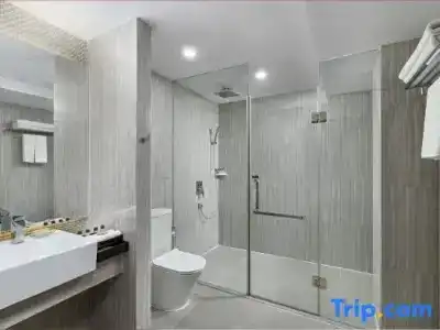 Best Western Chinatown - 93