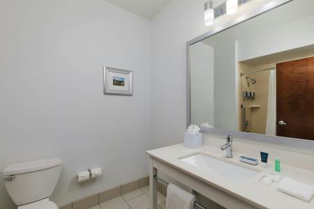 Four Points by Sheraton Portland East - 7