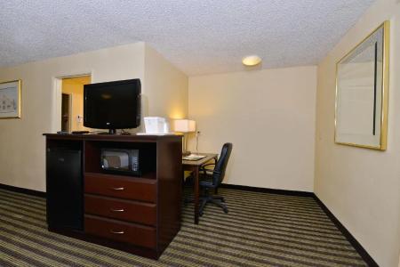 Quality Inn & Suites Vancouver - 33