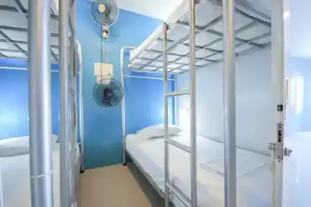 OYO 1054 Phuket Backpacker Hostel - 43