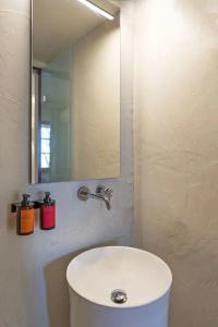 Maris Lindos Suites & - 29