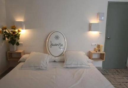Juanita - 29