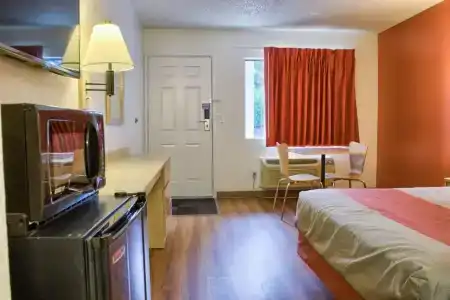 6-Seattle, WA - South - 50