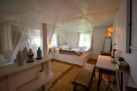 Colorful Hut - 44
