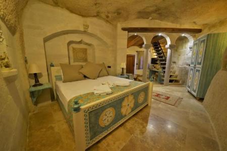 Caftan Cave Suites - 1