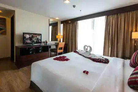Lohas Residences Sukhumvit - 6