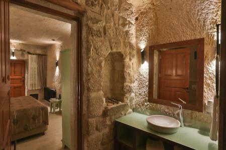 Acropolis Cave Suite - 26