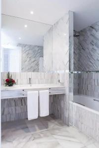 Suites Albayzin Del Mar - 52