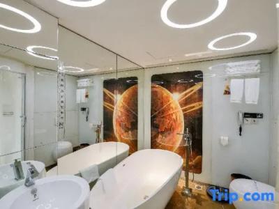 Guangzhou Planet - 63