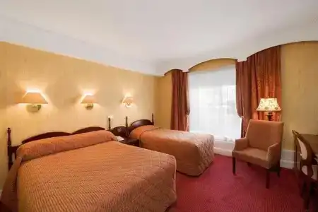 Wynn's - 3