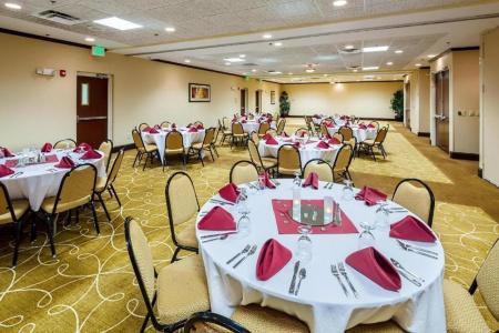 Hilton Garden Inn - 17