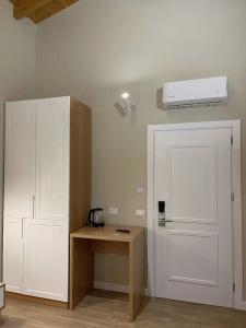 Rias Penthouse Suites - 205