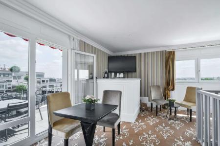 Maison Astor Paris, Curio Collection by Hilton - 61