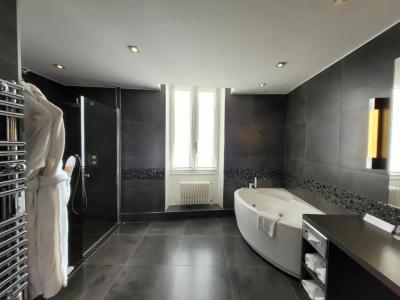 Hostellerie Du Chapeau Rouge - 70