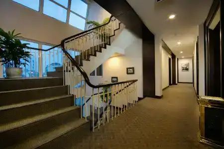 Zephyr Suites Boutique - 12