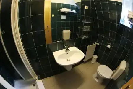 Bara Budapest - 20