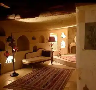 Sinasos Palace Cave - 37
