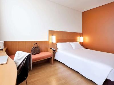 Ibis Abu Dhabi Gate - 3