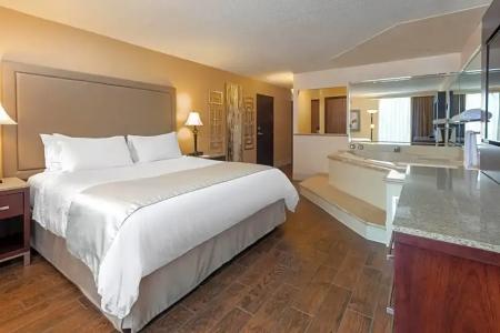Wyndham Riverfront - 82
