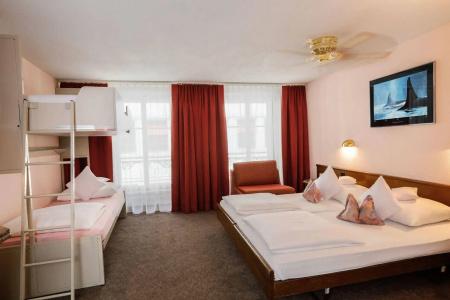 Roesli Guest House - 36