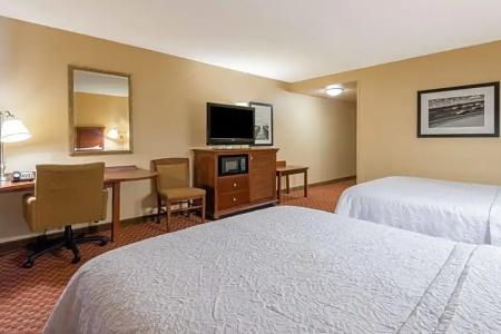 Hampton Inn - Suites-North-I-95 - 56