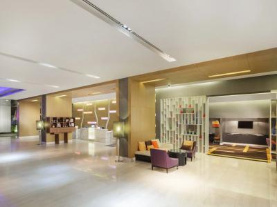 Four Points by Sheraton Bangkok, Sukhumvit 15 - SHA Certified - 2