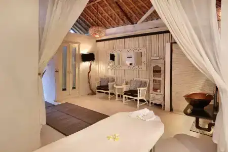 Gajah Biru Bungalows - 17