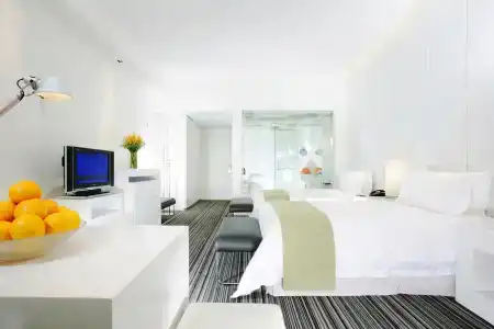 Hi Inn Century Park - 2