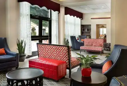DoubleTree by Hilton Charlotte Airport - 1