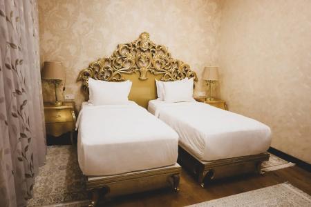 Royal Residence - 177