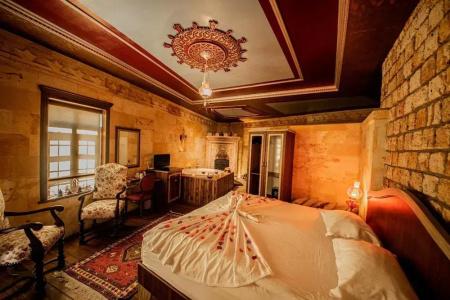 Sunak Cave Boutique - 62