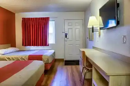 6-Seattle, WA - South - 38