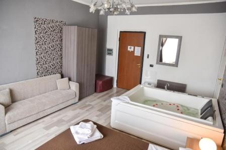 Mirosa Bed and Breakfast - 12