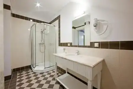 Skrunda Manor - 22