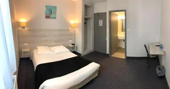 Brit Suisse et Bordeaux - Centre Gare - 104