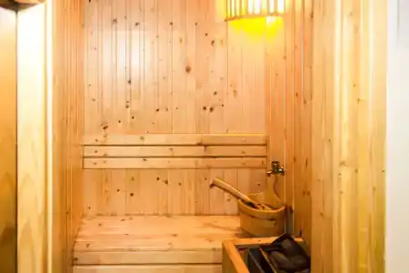 The Light & Spa - 12