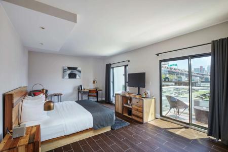 Ravel Trademark Collection by Wyndham - 4