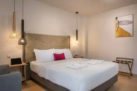 Trianon Luxury  & Suites - 275