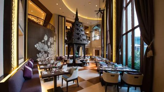 Chatrium Royal Lake Yangon - 33